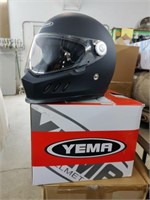 New Yema Motorcycle Helmet Size Large in Box