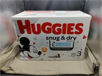 Huggies Snug & Dry size 3 Diapers. 100 Diapers