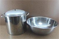 Large Mixing Bowl & Cooking Pot