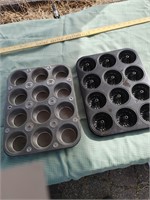 Lot of 2 Muffin Pan and Donut Pan