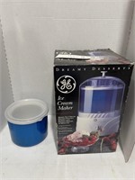 GE Ice Cream maker & extra container