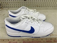 Nike size 10 men’s