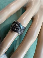 STERLING SILVER RING SIZE 8