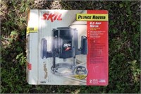 SKIL Plunge Router