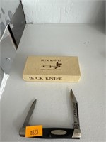 Small Buck knife