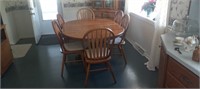Nice Modern Oak Table & 6 Chairs