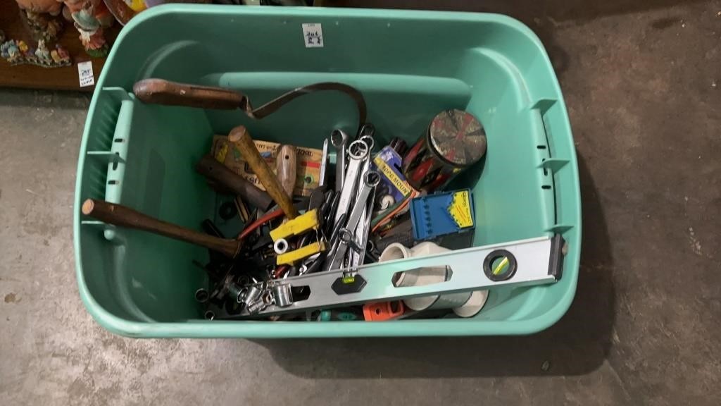 Tote Lot of Tools