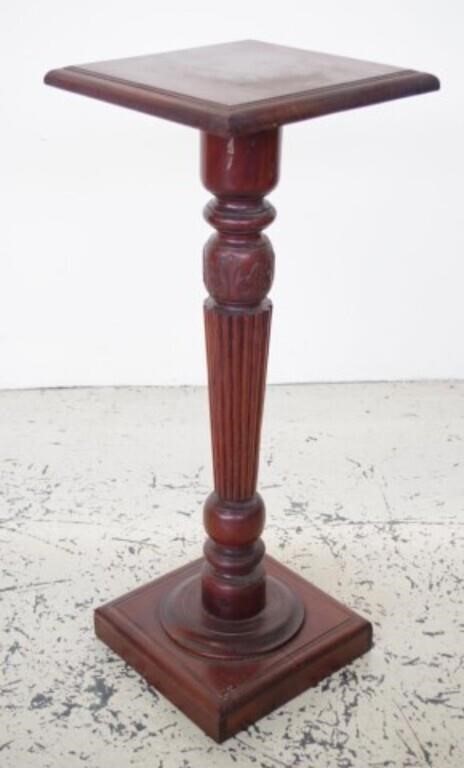 Mahogany pedestal stand