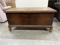 VINTAGE CEDAR CHEST