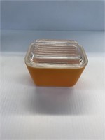 Pyrex 501B 1.5 cup Refriderator Dish