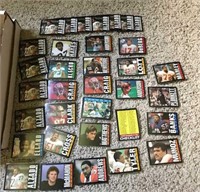 Of) 1985 topps football 1100 cards/great