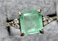 $2525 14K  Emerald(1.53ct) Diamond(0.06ct) Ring