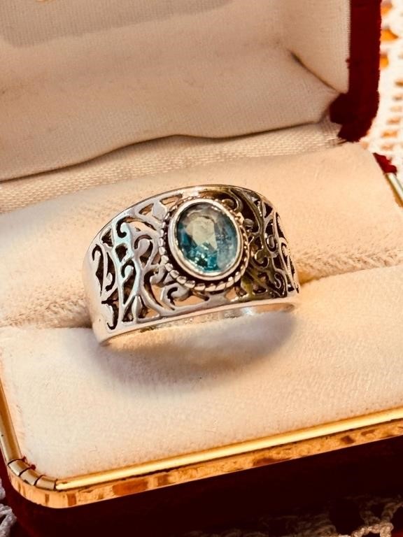 Beautiful Silver & Aquamarine Ring Sz 10