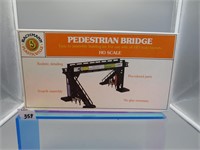 Pedestrian Bridge Plasticville HO Scale