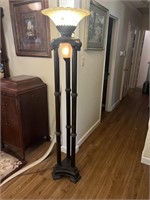 FLOOR LAMP WITH 3 WAY LIGHT 6' TALL WITH 17" GLASS