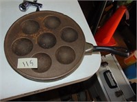 Cast Iron Egg/Biscuit Pan
