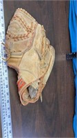 Tom Helms MacGregor Baseball Glove