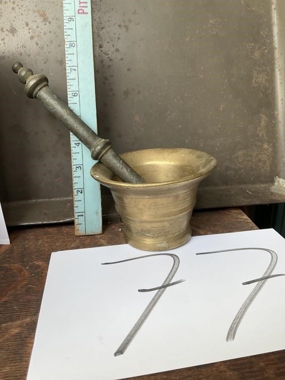 Brass/bronze mortar and pestle
