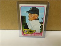 1965 Topps Roger Maris #155 Baseball Card