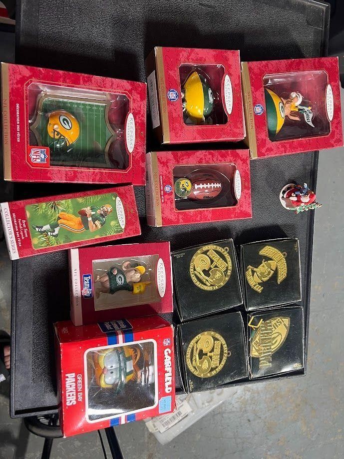 (12)assorted Green Bay Packers Christmas ornaments
