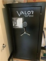 Valor 36 Gun Safe - Brand new