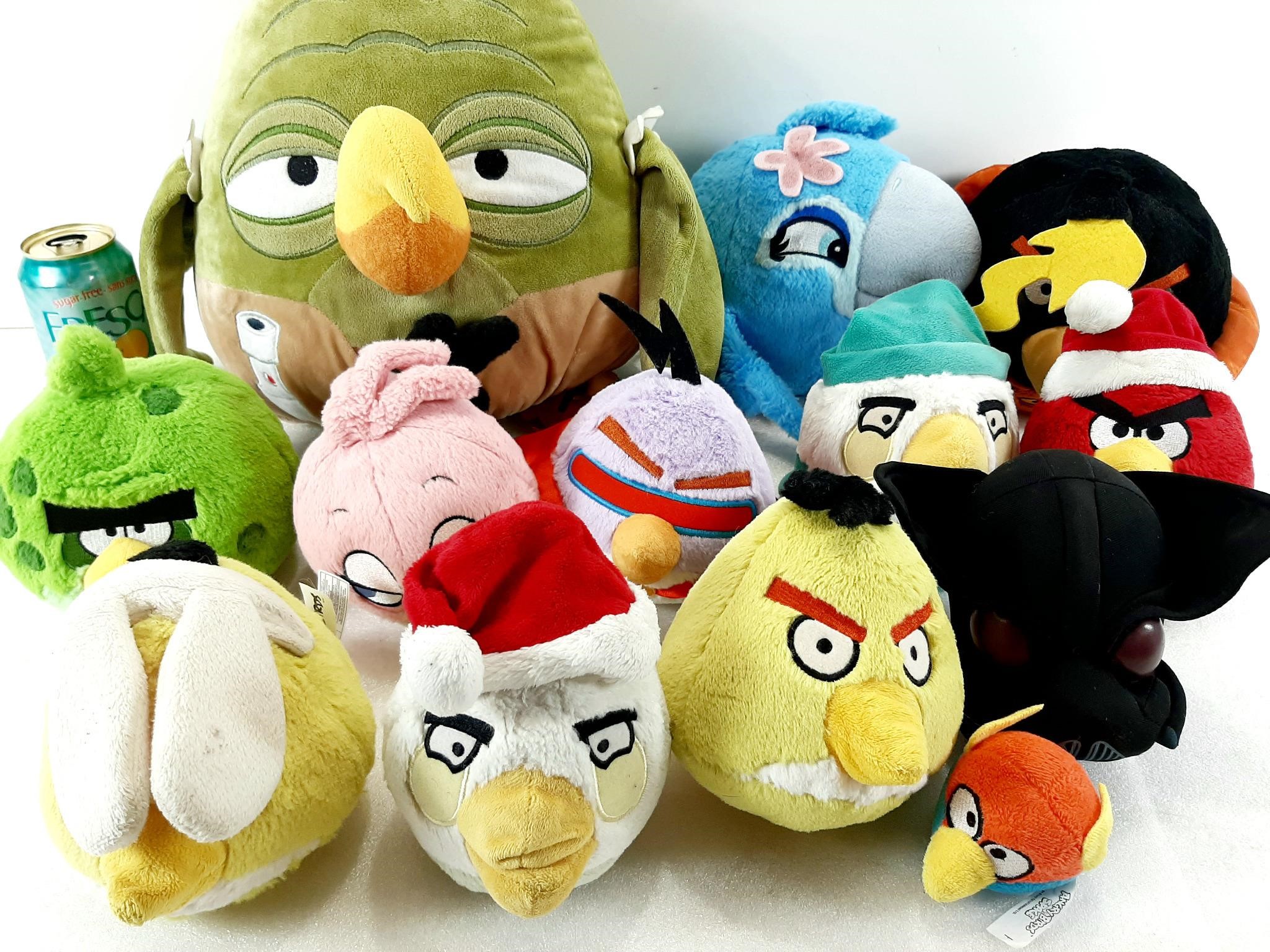 Lot de 14 peluches ANGRY BIRDS