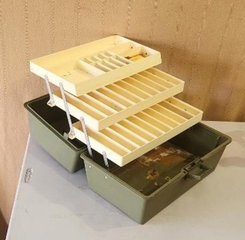 OldPal Woodstream 17" Tackle Box
