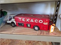 VINTAGE METAL TEXACO TANKER TRUCK