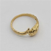 Small 10k Yellow Gold Ring Size 4 1/2
