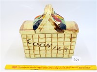 Vintage picnic basket w/fruit cookie jar,