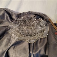 Lustreware Diamond Textured Bowl with Fluted Edge