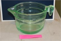 Green Depression Measuring Cup As Is