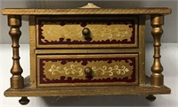 VINTAGE PAINTED JEWELRY BOX