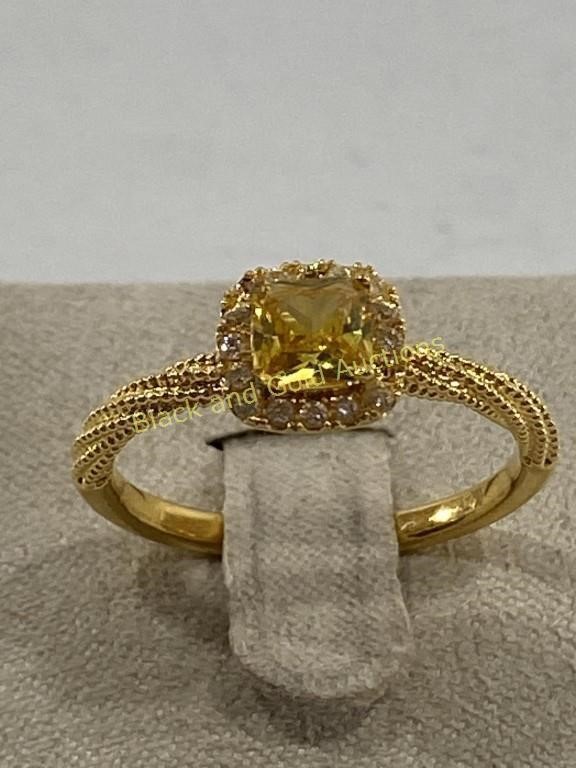 18K Gold & Yellow Stone Ring Size 8