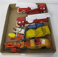 (11) Vintage Tootsie Toy vehicles including fire
