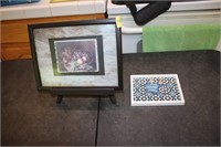 Picture on stand, decor