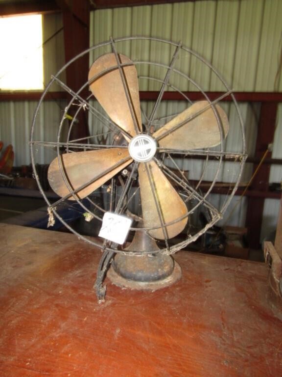 WESTINGHOUSE 16" ,4 BLADED VINTAGE FAN