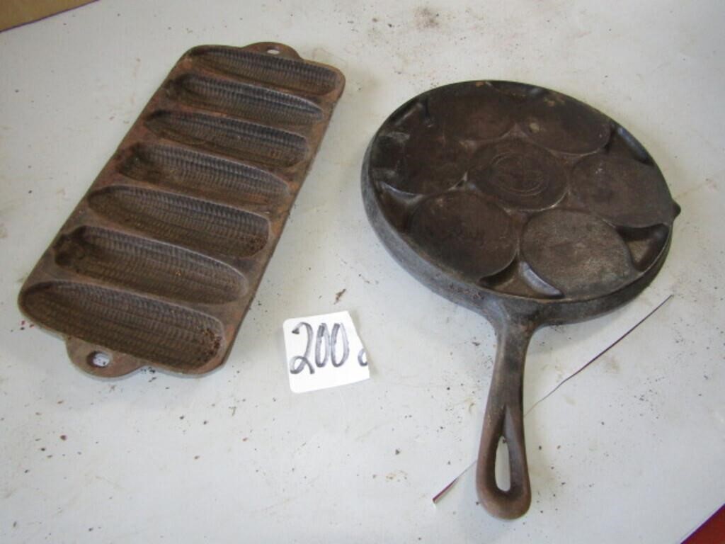 CAST IRON CORN PAN, SMALL BLOCK GRISWOLD BISCUIT