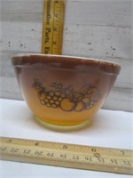 SMALL PYREX MIXING BOWL