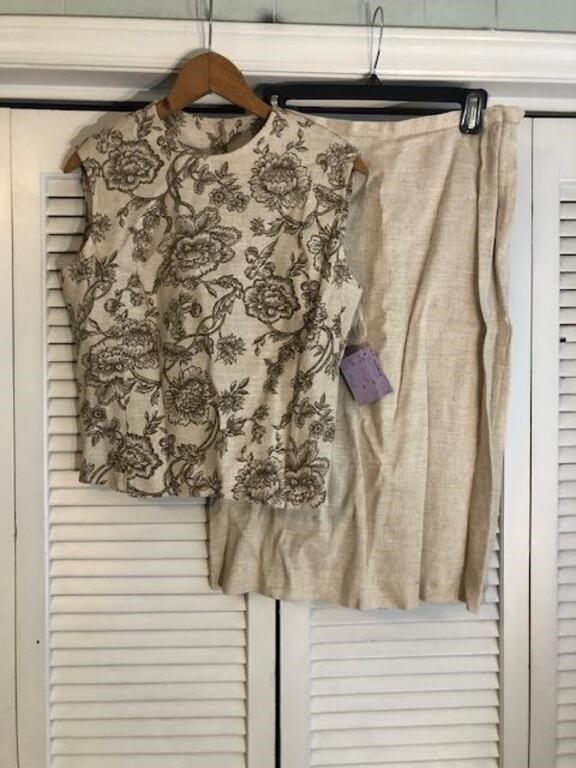VINTAGE CLOTHING AUCTION - ENDING 7/2/2024
