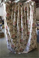 Pair of Floral Drapes