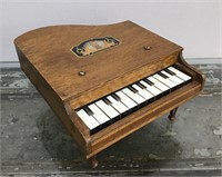 Miniature toy piano
