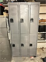 Lockers 6 doors inclulded