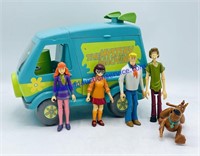 The Mystery Machine & Scooby Doo Figurines