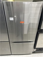 Residential Refrigerator w/ Freezer Drawer
