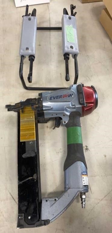 Everwin crown stapler and adjustable boat seat