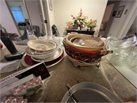 LOT OF PORCELAIN PLATTERS, PLATES AND