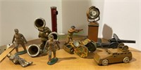 Vintage tin and rubber Army toys - Auburn rubber.