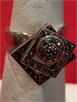Sterling silver motion ring. Two squares around