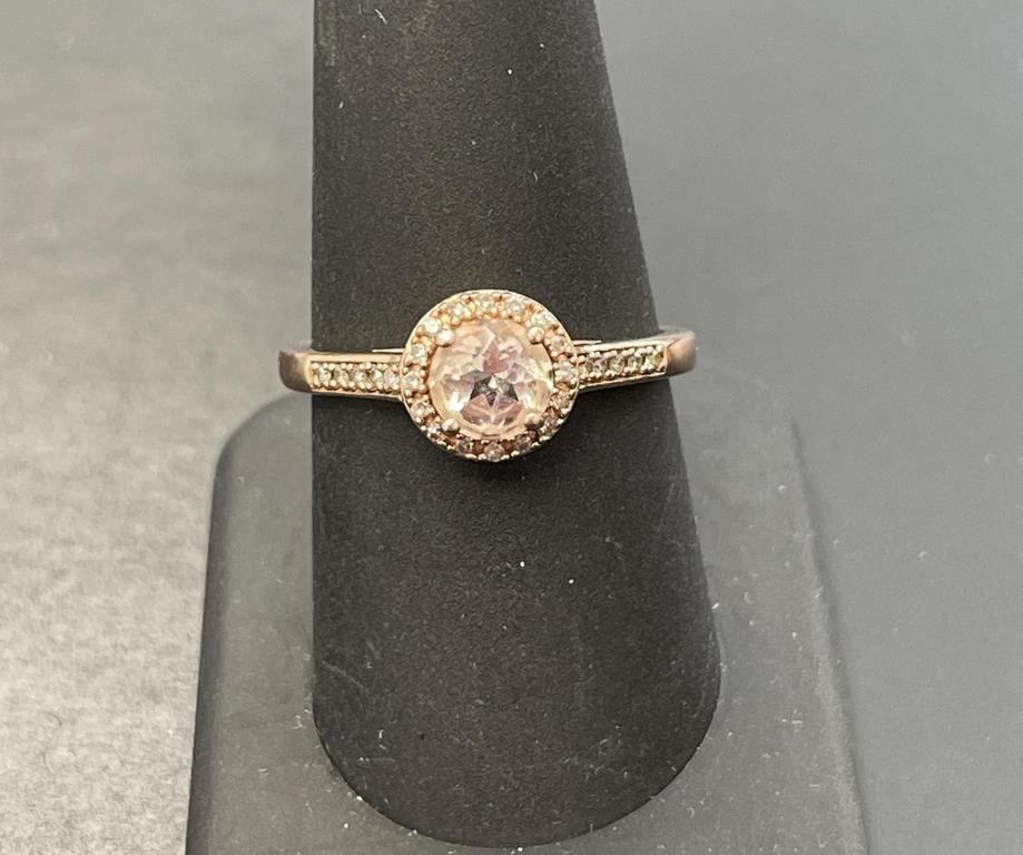 10 KT Diamond Halo, Rose Quartz Ring